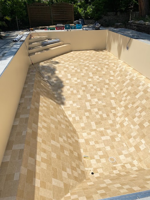 Rénovation complète d'une piscine - Image 3