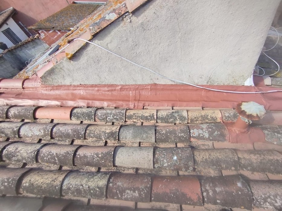 Intervention rapide pour fuite de toiture - Image 3