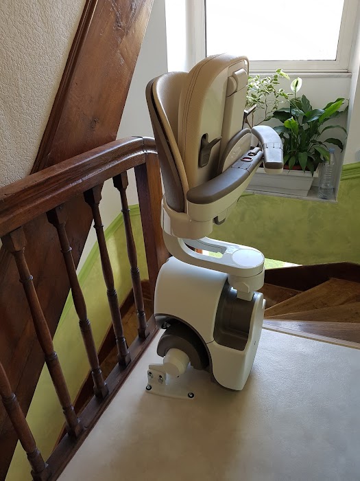 Installation de monte-escalier sur mesure - Image 2