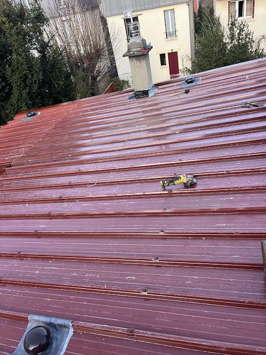 Les spécialistes de la rénovation toiture couvreur, zingueur, charpente Palaiseau - Notre atelier